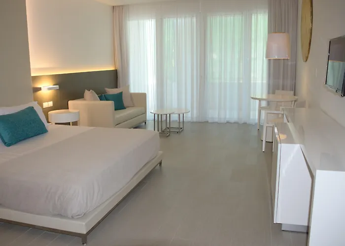 Platinum Yucatan Princess Adults OnlyResort All Inclusive